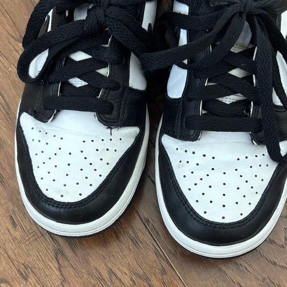 Nike Dunks - Picture 7 of 8